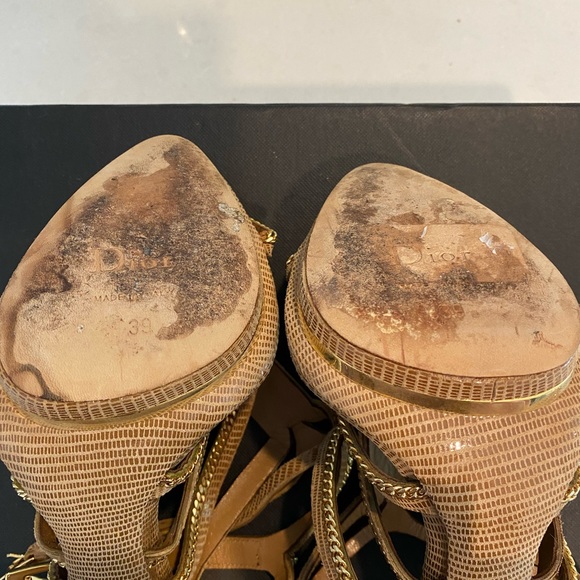 Authentic Christian Dior stilettos size 8.5 US. Lightly worn, high quality - Picture 8 of 12